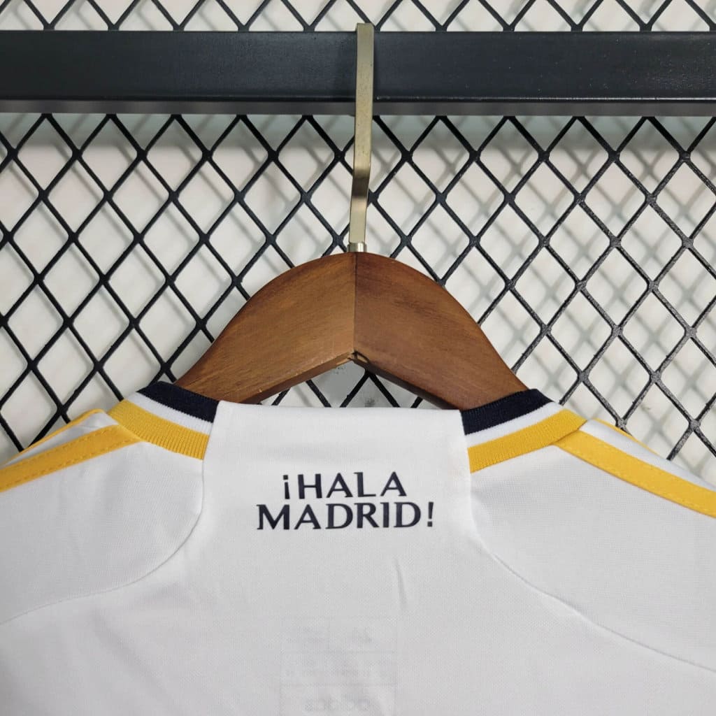 Conjunto Niños Real Madrid Primera Equipacíon Blanca Manga Larga 23/24