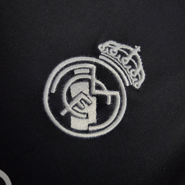 Conjunto NiƱos Real Madrid Y3 NEGRO 23/24 + 5 REGALOS š