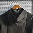 Cortaviento Real Madrid Negra 2022