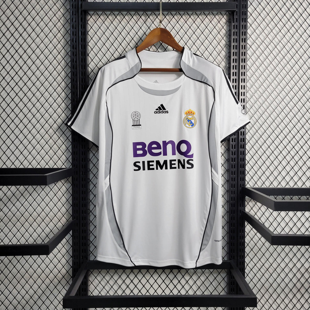 Camiseta Retro Real Madrid 06/07