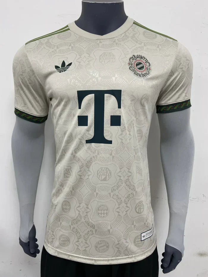 Limited Bayern Munich Oktoberfest Player Jersey 2025/26